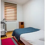 Διαμέρισμα Guesthouse *