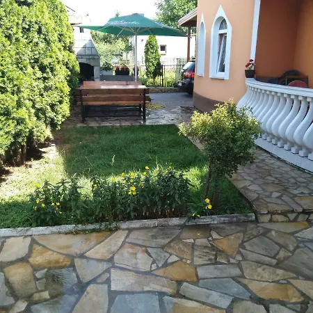 Guesthouse *
